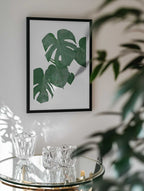 Lush Monstera Leaves, arte de Pictufy Studio II