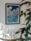 Golden Moon Mountains, arte de Sarah Manovski