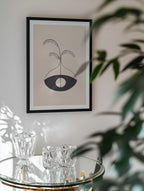 Minimalist Eye Vase, arte de Ivy Green Illustrations