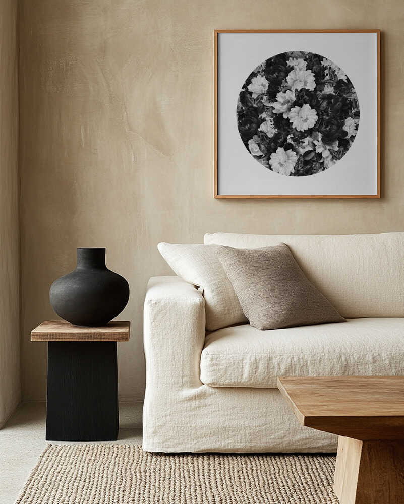 Monochrome Peonies and Butterflies, arte de Sue Skellern