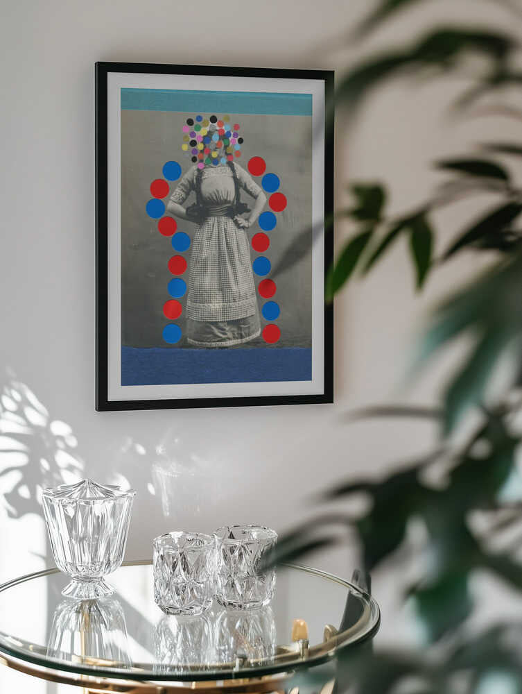Vintage Woman Colorful Dots, arte de Naomi Vona