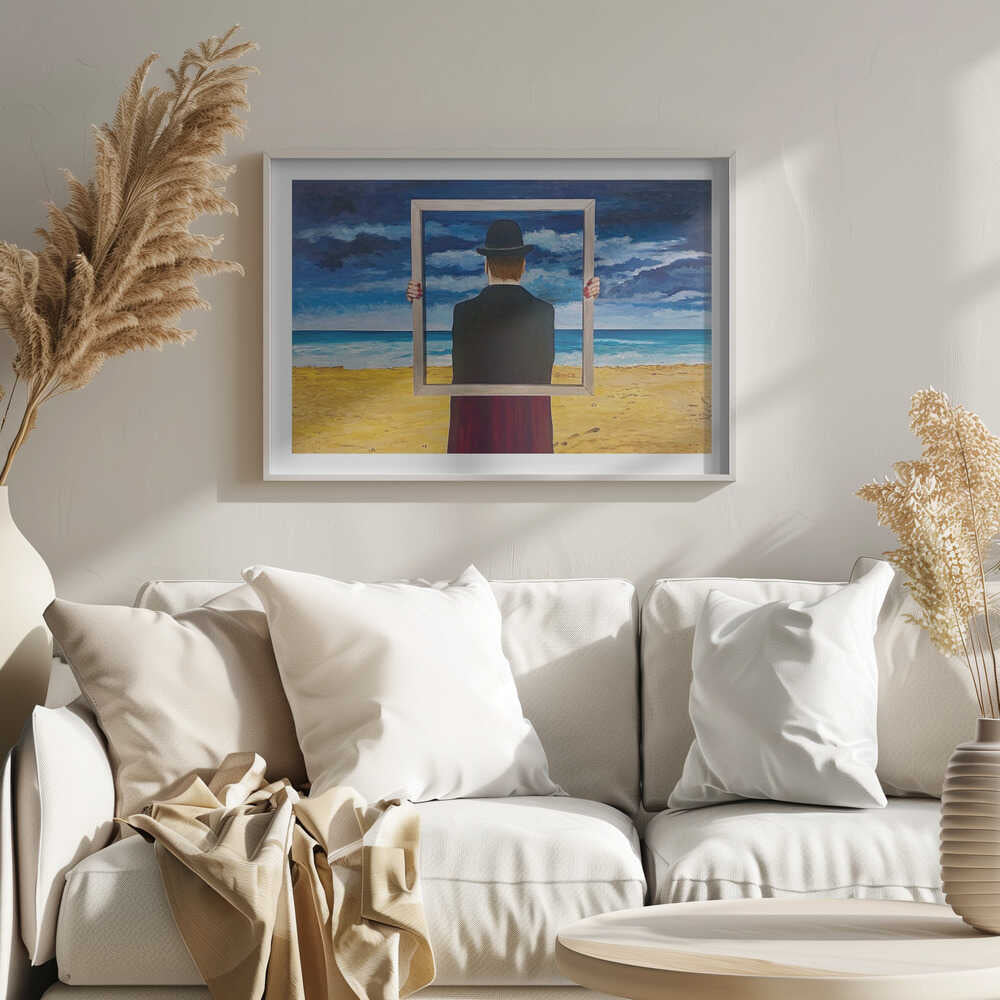 Man Holding Framed Beach, arte de Tom Blood