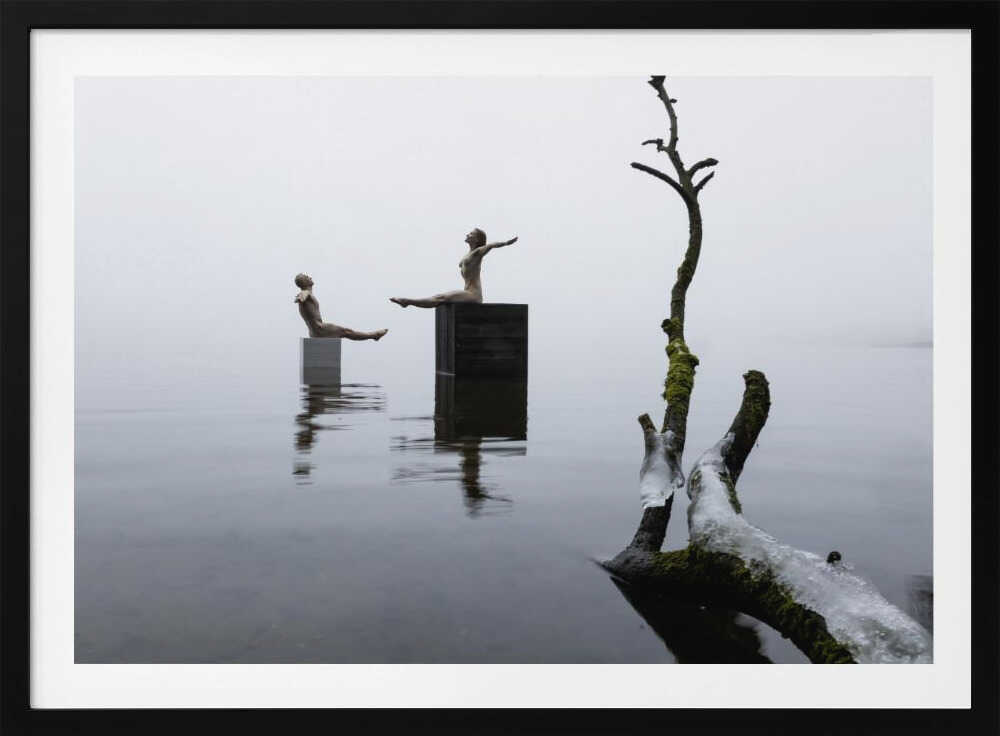 Misty Figures Reflecting, arte de Leszek Paradowski