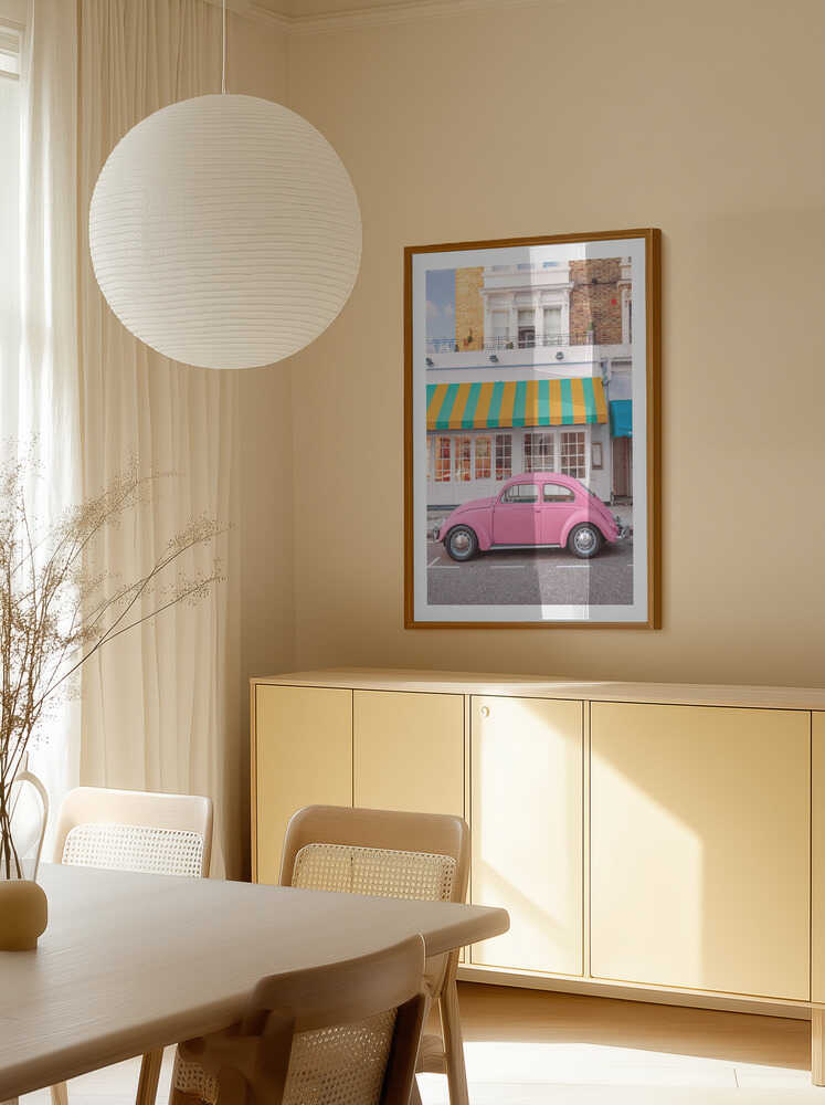 Vintage Pink Car Street, arte de Gabor Estefan