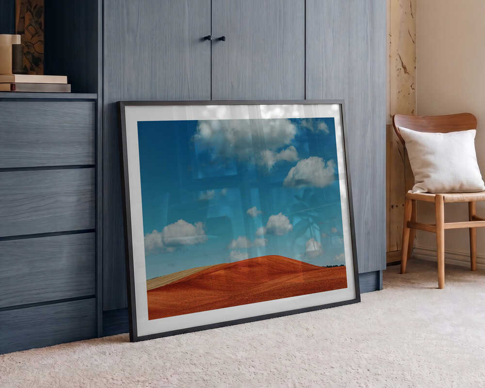 Red Fields Blue Sky, arte de Javier Pardina