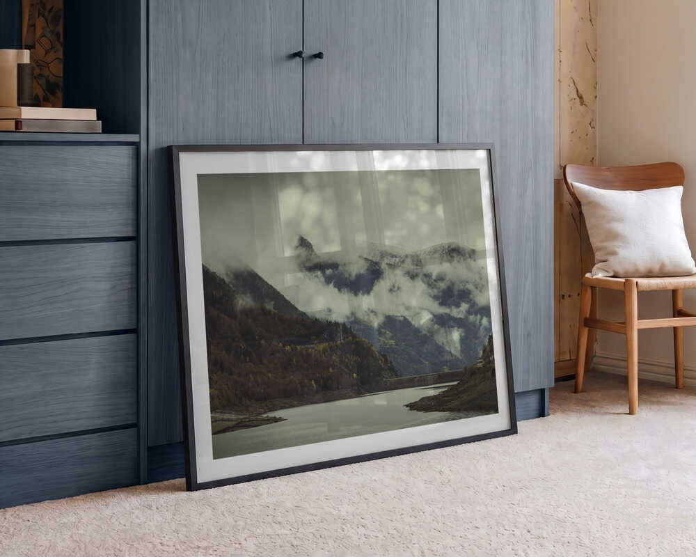 Misty Mountain Lake, arte de Javier Pardina