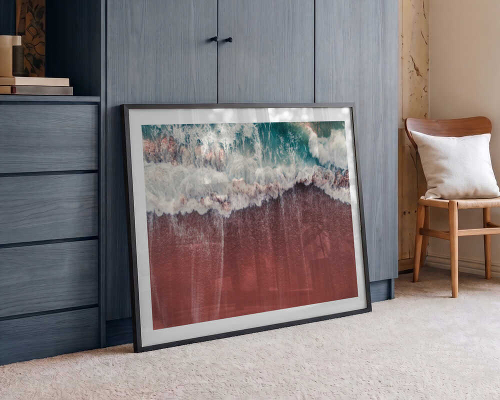 Crashing Waves Red Beach, arte de Javier Pardina