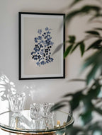 Indigo Floral Bloom, arte de Danushka Abeygoda