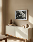 Pensive Nude in Shadow, arte de Corné Akkers