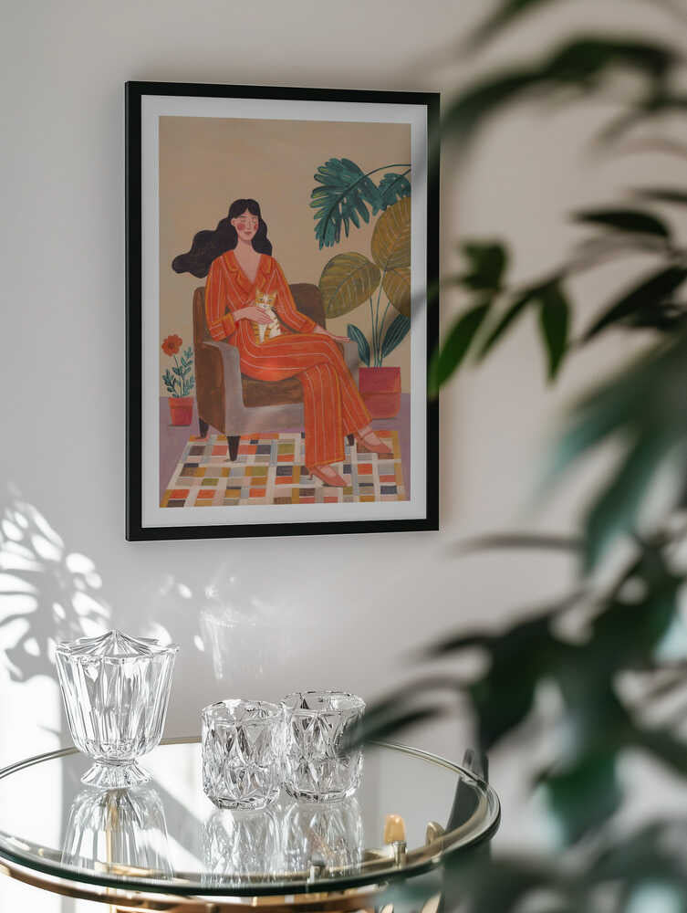 Woman with cat in living room with warm earth tones, arte de Caroline Bonne Müller
