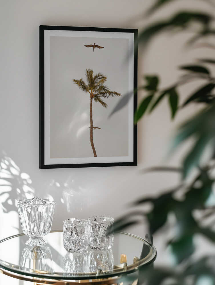 Palm Tree Pelican Flight, arte de Del Mundo Imagery