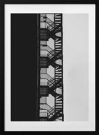 Urban Stairs Geometry, arte de Arnon Orbach con marco