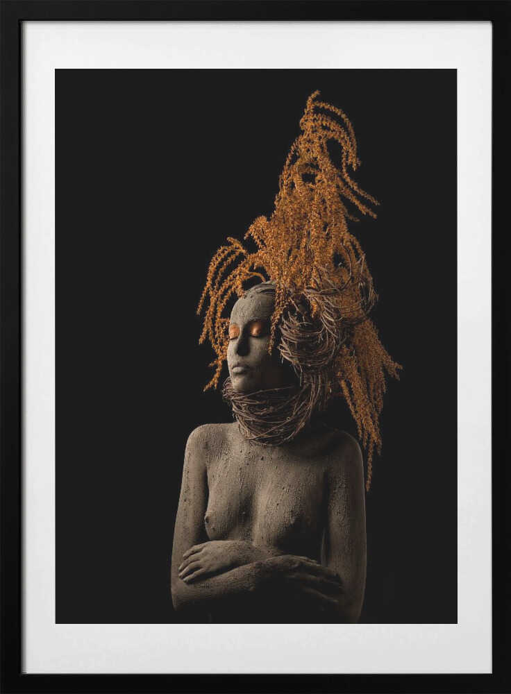 Earthy Goddess Portrait, arte de Alfredo Sanchez con marco