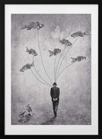 Man with Fish Skeletons, arte de ARUN MOHANRAJ con marco