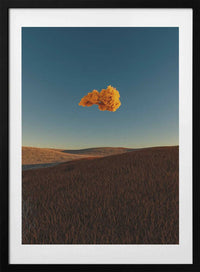 Golden Cloud Over Hills, arte de Javier Pardina con marco