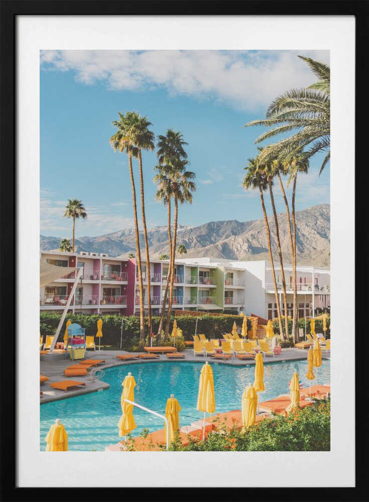 Colorful Desert Oasis, arte de Bethany Young con marco