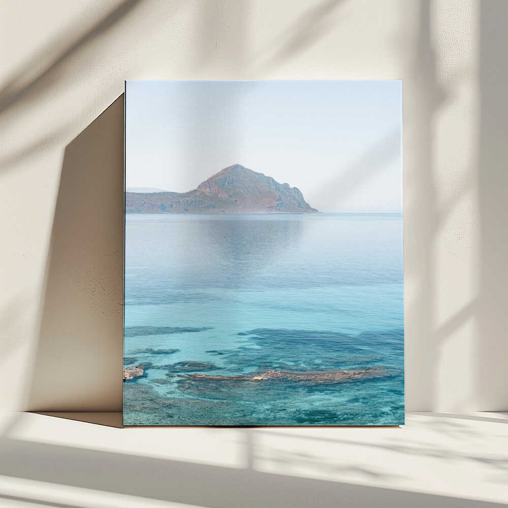 Serene Island Waterscape, arte de Photolovers impreso en canvas