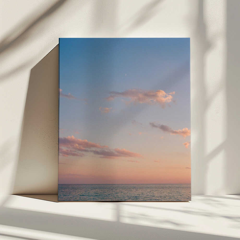 Pastel Ocean Twilight, arte de Bethany Young impreso en canvas