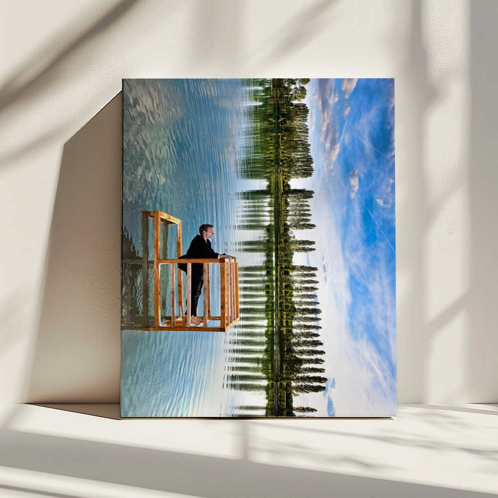 Man And Mirrored Sky, arte de Christophe Kiciak impreso en canvas