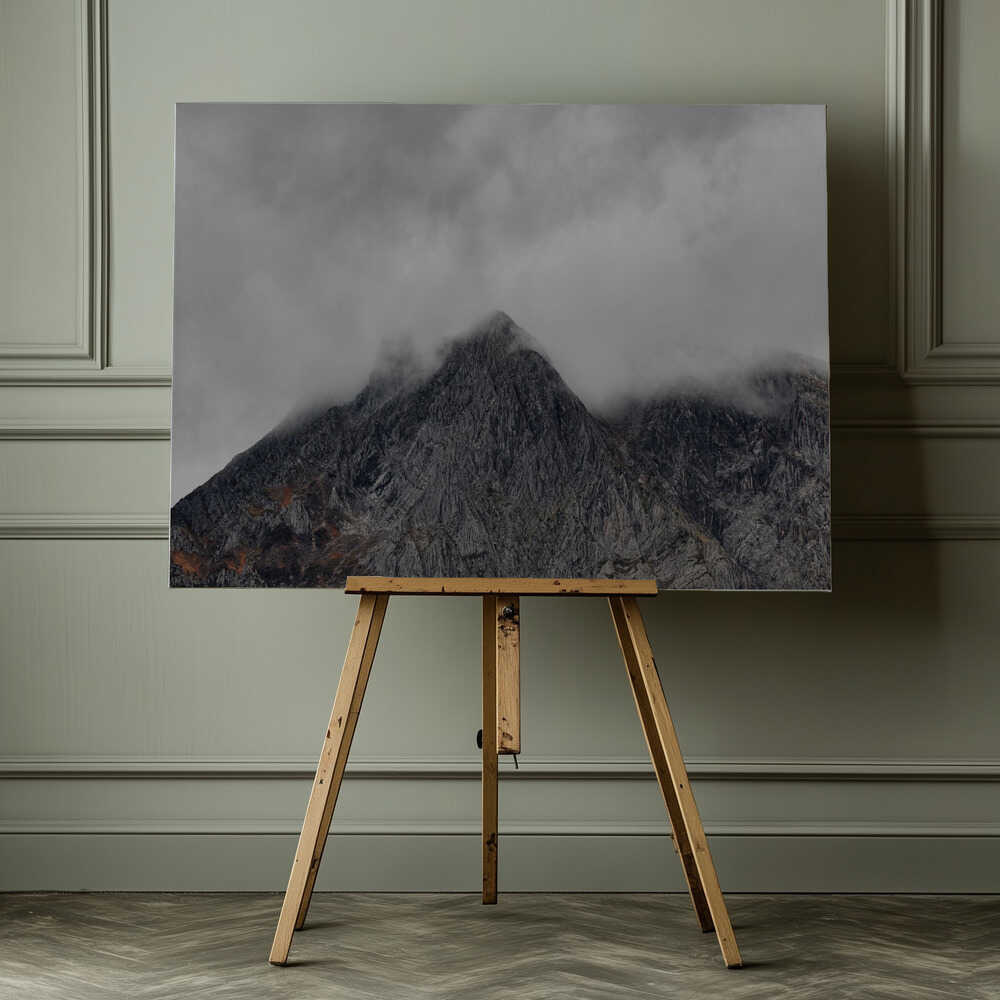 Misty Mountain Summit, arte de Javier Pardina impreso en canvas