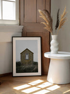Rustic Yellow Cabin, arte de Lotte Grønkjær enmarcado en una pared