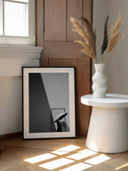 Elegant Woman Umbrella Shadow, arte de Kieron Long enmarcado en una pared