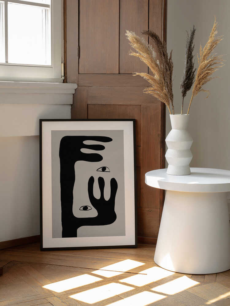 Surreal Gaze, arte de THE MIUUS STUDIO enmarcado en una pared
