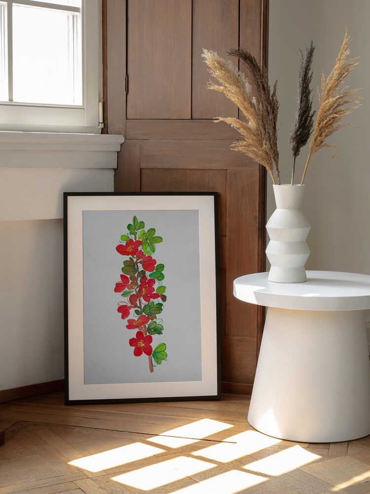Red Blossoms Green Leaves, arte de Kata Botanical enmarcado en una pared