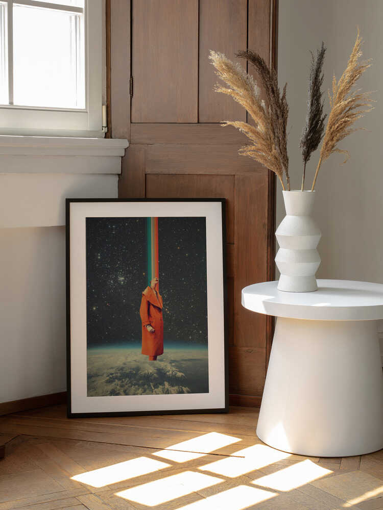 Spacecolor, arte de Frank Moth enmarcado en una pared