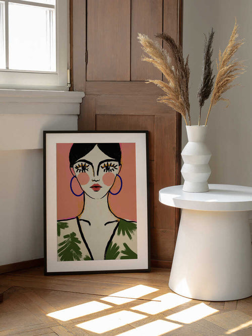 Bold Elegance, arte de Treechild enmarcado en una pared