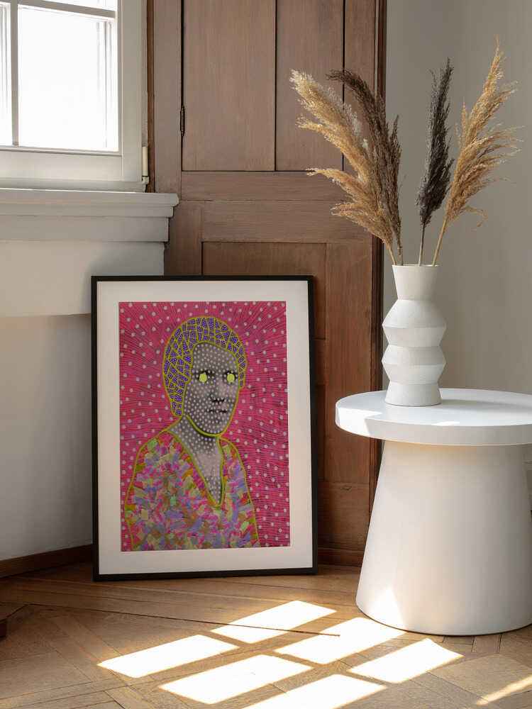 Glowing Polka Dot Portrait, arte de Naomi Vona enmarcado en una pared