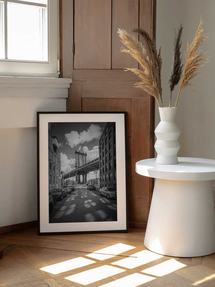 DUMBO Manhattan Bridge View, arte de Melanie Viola enmarcado en una pared