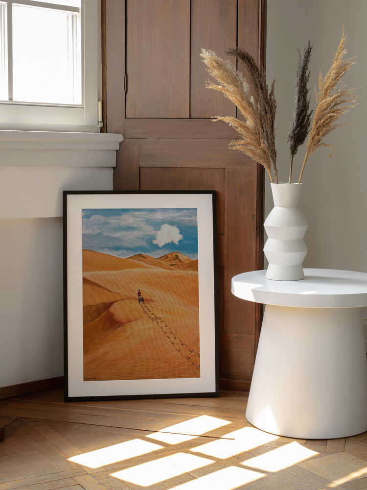 Desert Cart Journey, arte de Tom Blood enmarcado en una pared