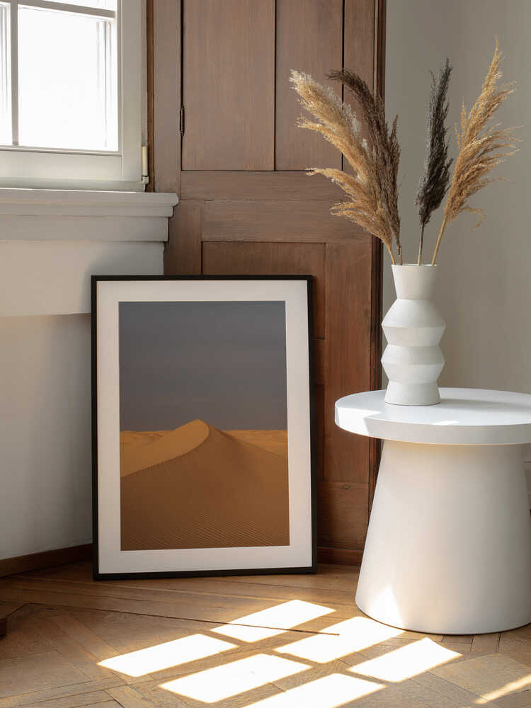 Golden Desert Dune, arte de Photolovers enmarcado en una pared