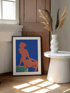 Nude Woman In Hat, arte de Little Dean enmarcado en una pared