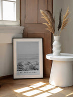 Classic European Beach, arte de Talitha McQueen enmarcado en una pared