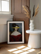 Elegant Gold Portrait, arte de Talitha McQueen enmarcado en una pared