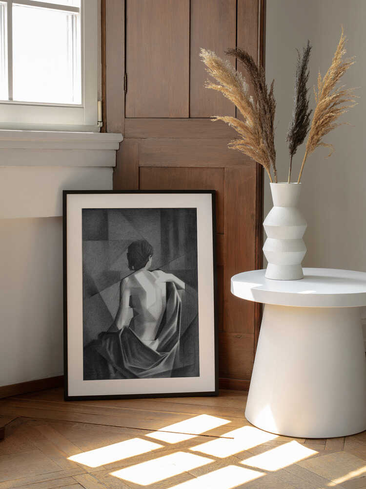 Geometric Draped Figure, arte de Corné Akkers enmarcado en una pared