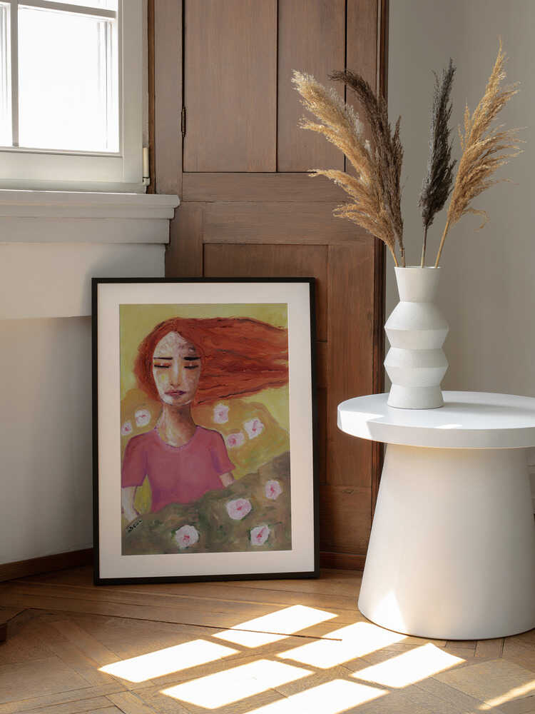 Serene Red-Haired Dream, arte de Sharyn Bursic enmarcado en una pared