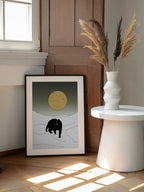 Black Cat Winter Moon, arte de Nicholas enmarcado en una pared