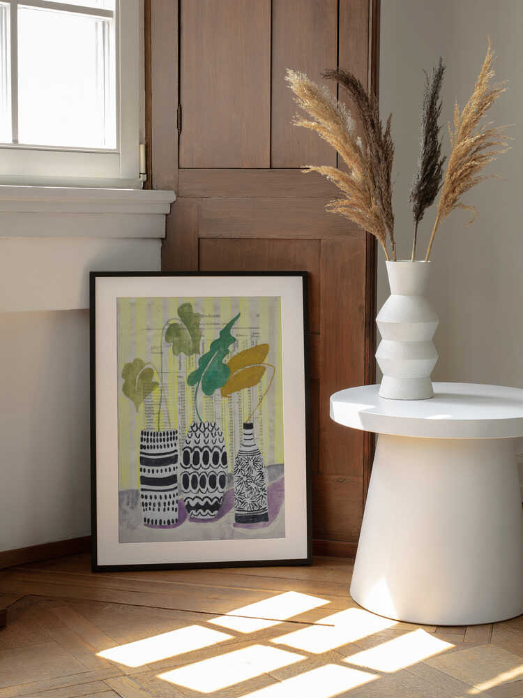 Eclectic Patterned Vases, arte de Annick enmarcado en una pared