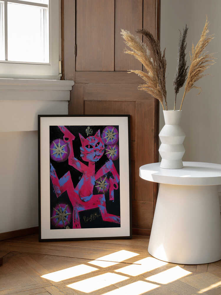 Vibrant Neon Cat, arte de Kanat Ibragimov enmarcado en una pared