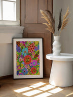 Vibrant Blossoms, arte de Marusha Belle enmarcado en una pared