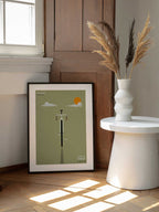 Minimalist Bike Ride, arte de Neetesh Kumar enmarcado en una pared