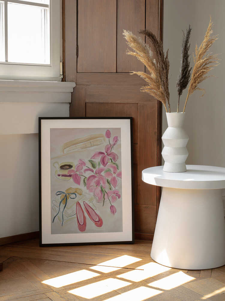 Still Life Watercolor Illustration with Ballerinas, arte de Katharina Puritscher enmarcado en una pared
