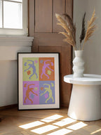 Vibrant Dancing Figures, arte de Treechild enmarcado en una pared