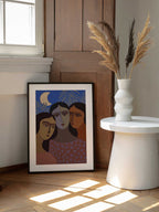 Three Women Under Moon, arte de Treechild enmarcado en una pared