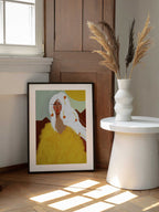 Golden Woman White Hair, arte de Amy Straley enmarcado en una pared