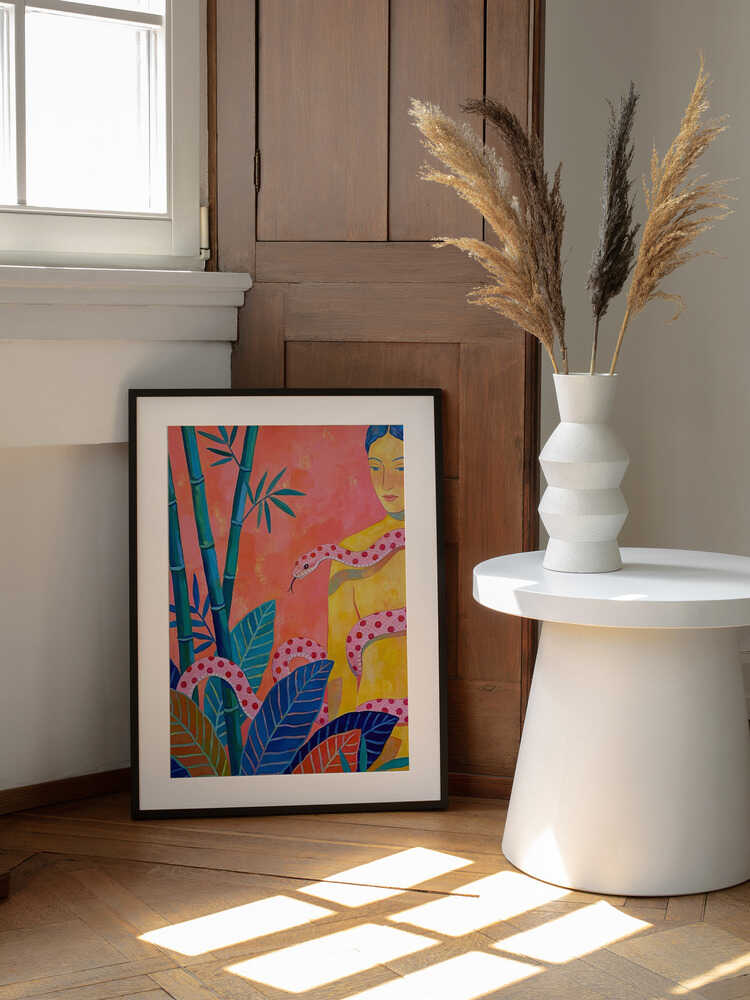 Woman Pink Snake Jungle, arte de Uma Gokhale enmarcado en una pared