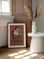 Hermosa with Fan, arte de Andreas Magnusson enmarcado en una pared